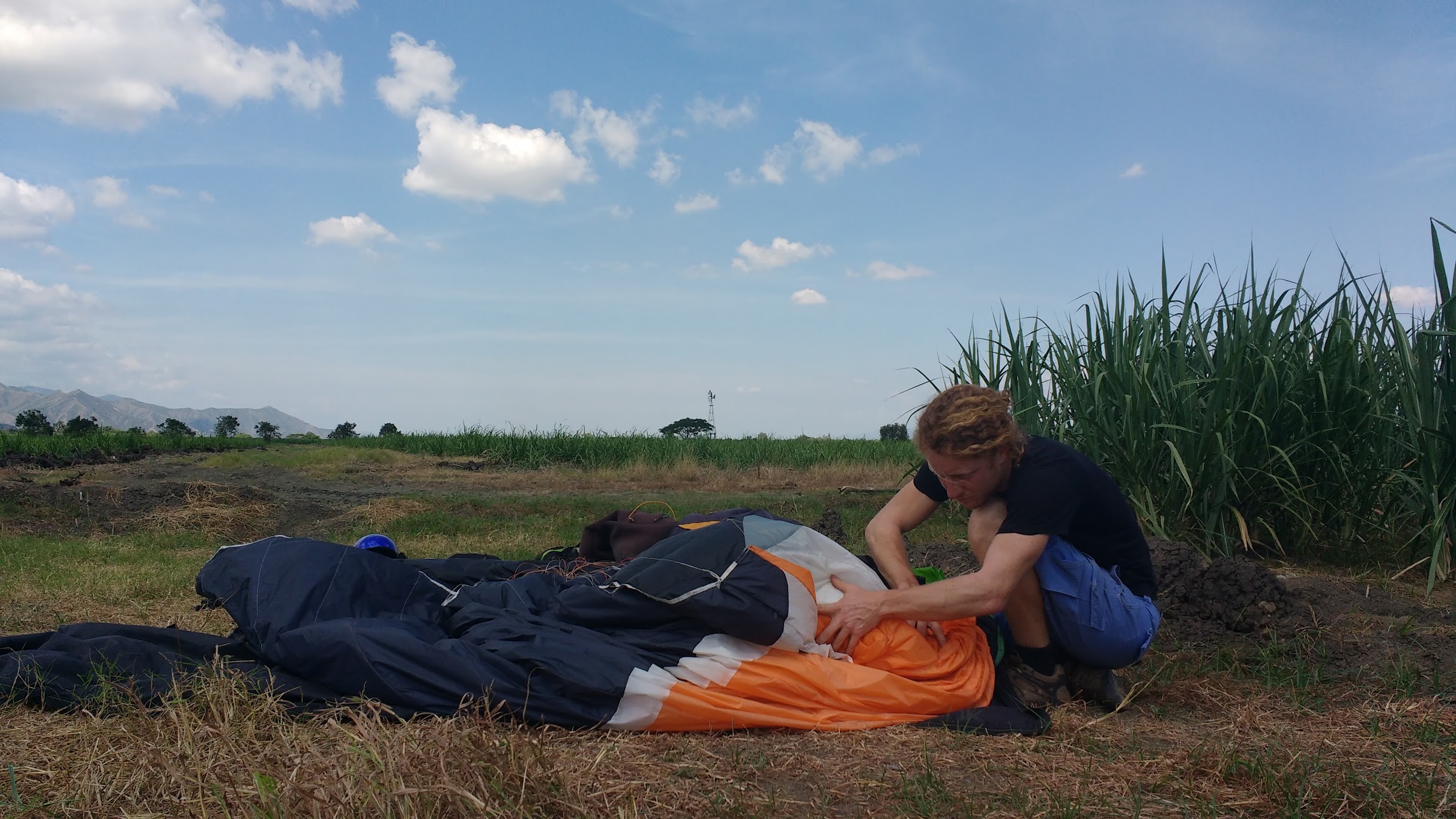 Laatste keer inpakken: we moeten het vliegtuig halen vanmiddag maar hebben nog 'even' een rondje Rodanillo - La Union - La Victoria - Zarzal - Roldanillo gedaan! 