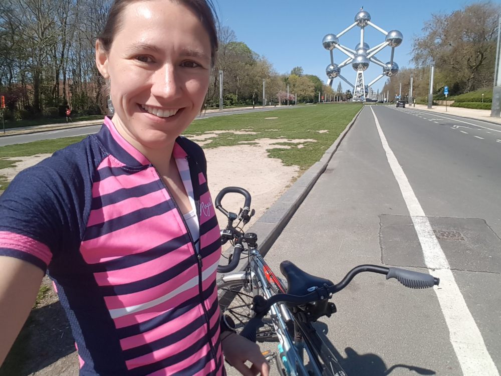 fietsen naar het atomium